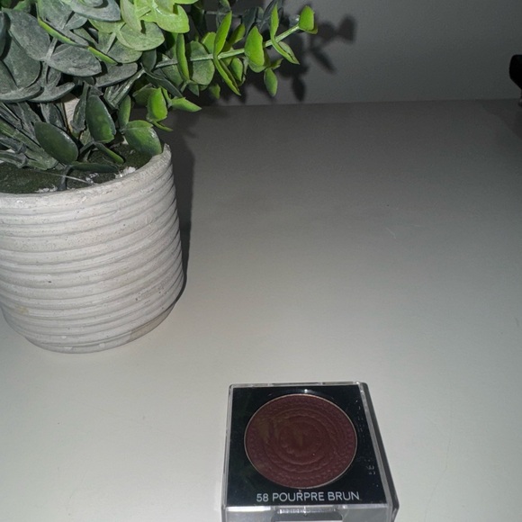 Chanel Single Eyeshadow Pourpre Brun 58 - Picture 5 of 7
